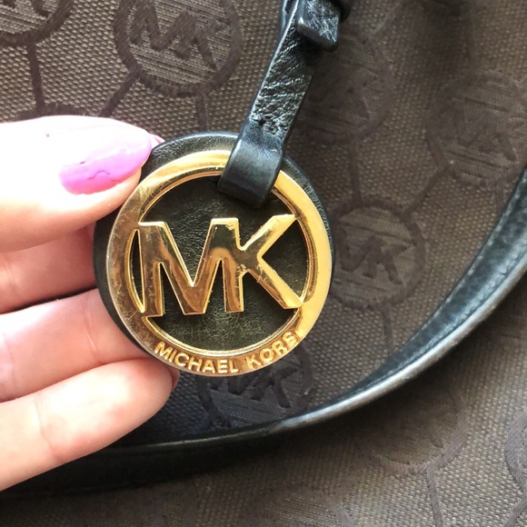 Michael Kors Tote Bag - Picture 2 of 10